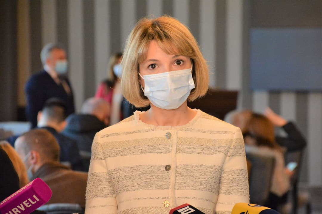 ნინო ლომჯარია – სახალხო დამცველი ვერ აიღებს პასუხისმგებლობას მკურნალობის მართვაზე, თუმცა ჩავერთვებით პროცესში ზედამხედველობის მიზნით