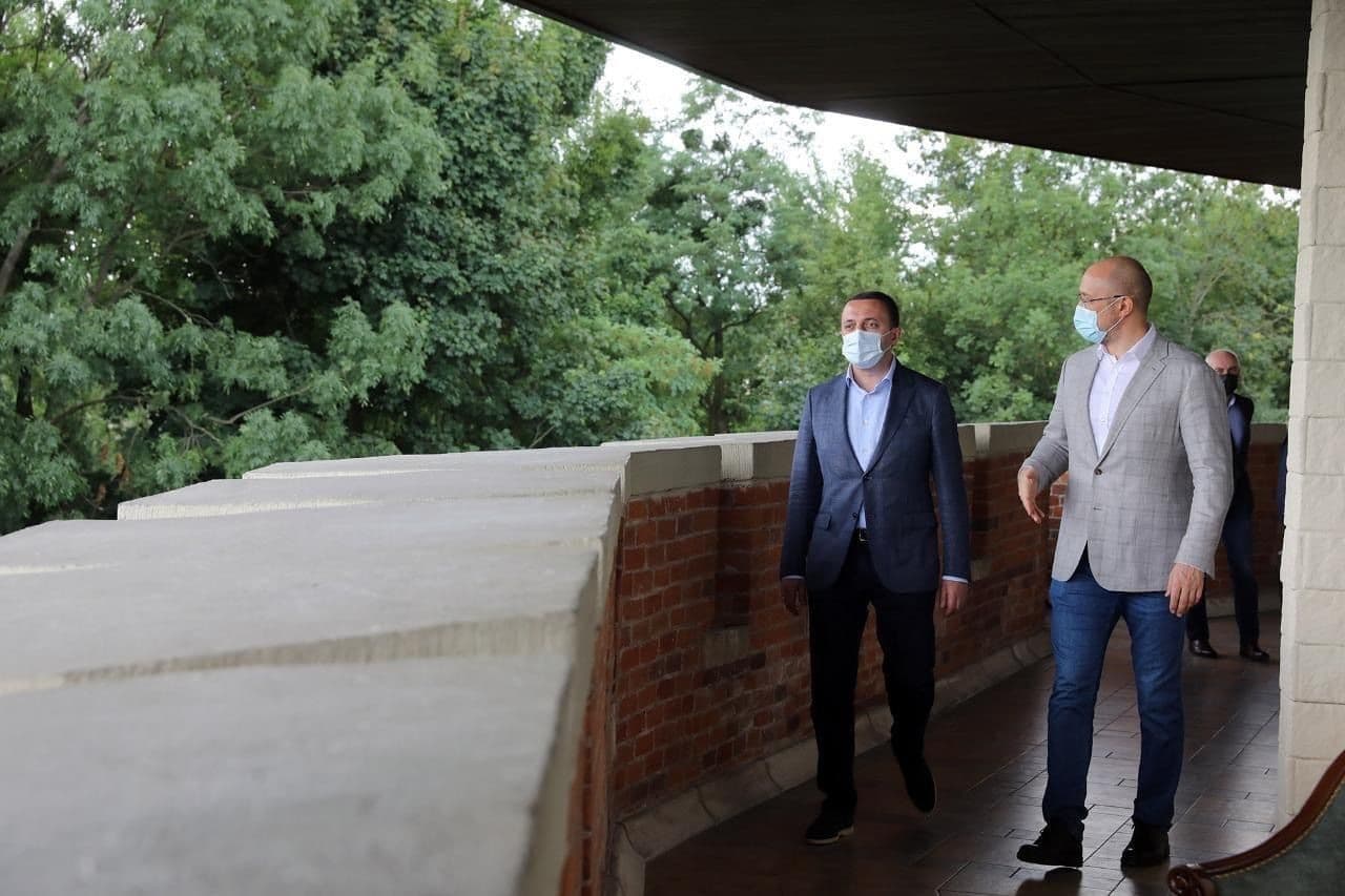 Frontnews image description