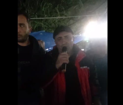 ჭიათურაში ერთ-ერთმა მაღაროელმა პროტესტის ნიშნად თვალები ამოიკერა