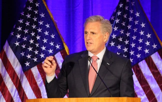 აშშ-ის წარმომადგენელთა პალატამ მე-15 მცდელობით ახალი სპიკერი აირჩია