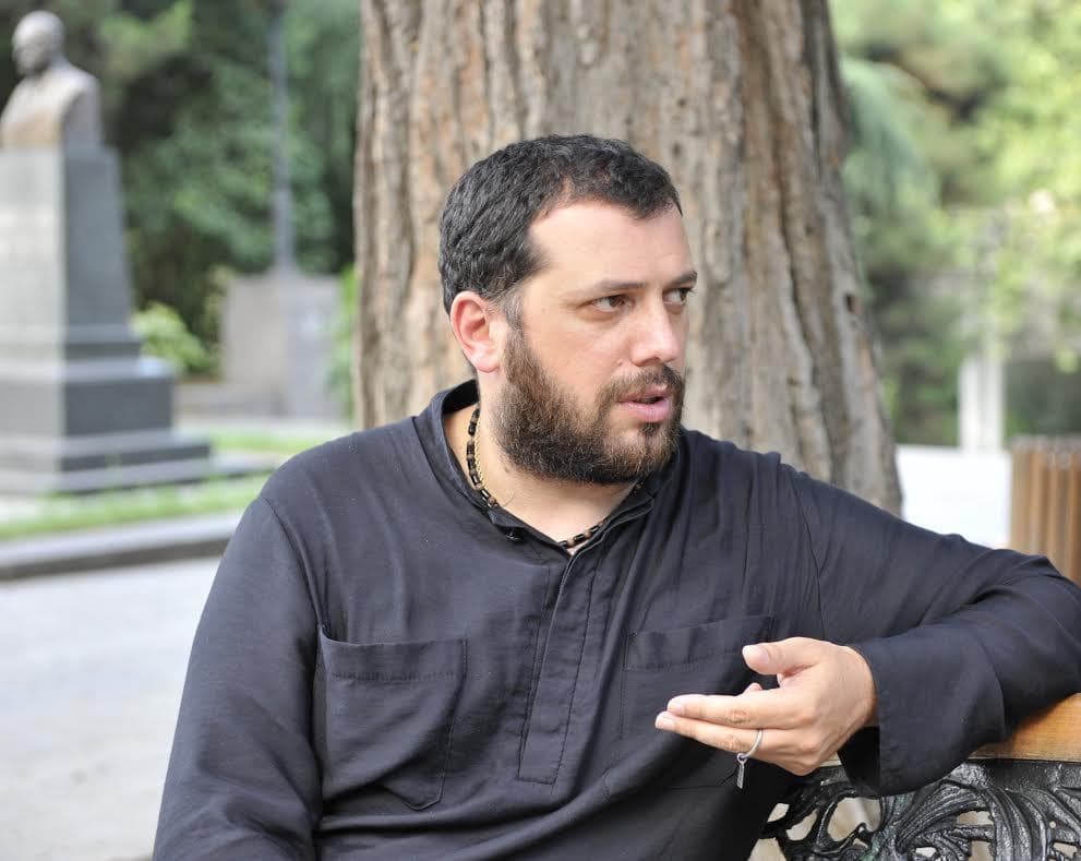 Frontnews image description