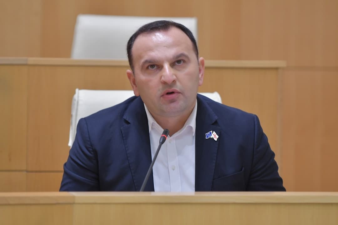 პაატა მანჯგალაძე – რას ვერ აკეთებდა ღარიბაშვილი და რას გააკეთებს კობახიძე უკეთესად, სიმბოლურად მაინც გვითხრან