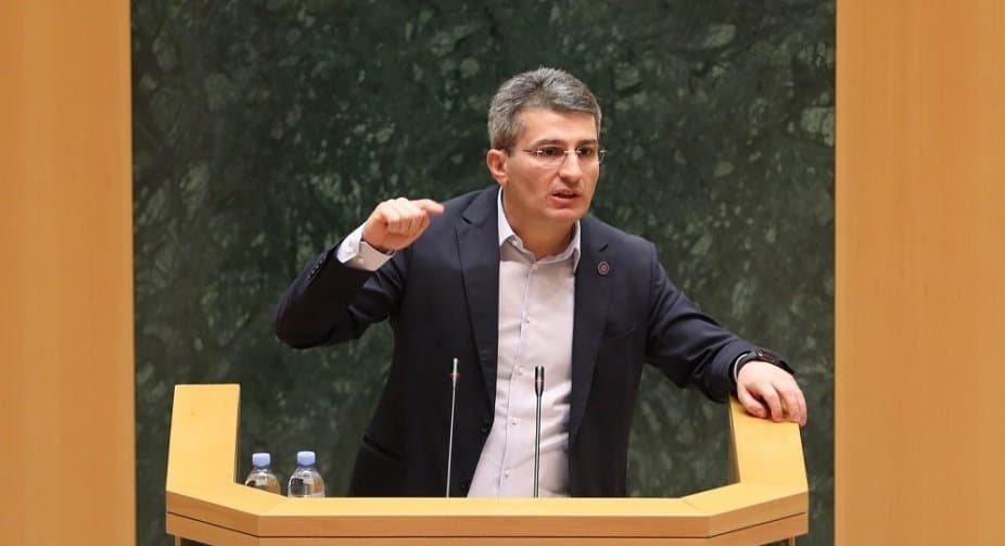 მამუკა მდინარაძე – ჩვენ დავდივართ ბეწვის ხიდზე, სადაც ცდილობენ გვეჭიდაონ და გადაგვაგდონ, რათა უფსკრულში გადავიჩეხოთ, მაგრამ ამ ქვეყანას პატრონი ჰყავს