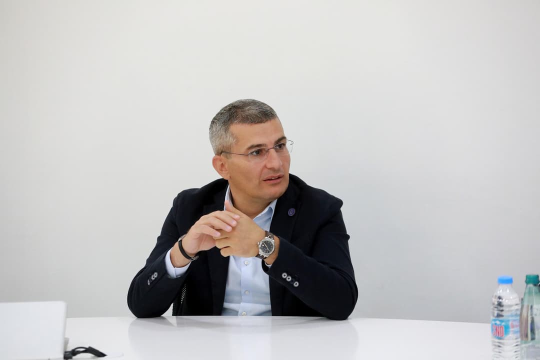 მამუკა მდინარაძე – მიმდინარეობს შეტევა ირაკლი ღარიბაშვილზე, რომ სააკაშვილს ჩამორეცხონ ასეულობით მილიონი, მაგრამ არ გამოდის