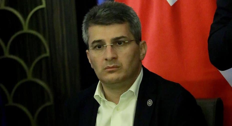 მამუკა მდინარაძე – წარმოიდგინეთ, რა მაგარი კანდიდატები არიან და რა მაგარი პარტიაა, რომ მელიას აქვს ყველაზე მაღალი რეიტინგი