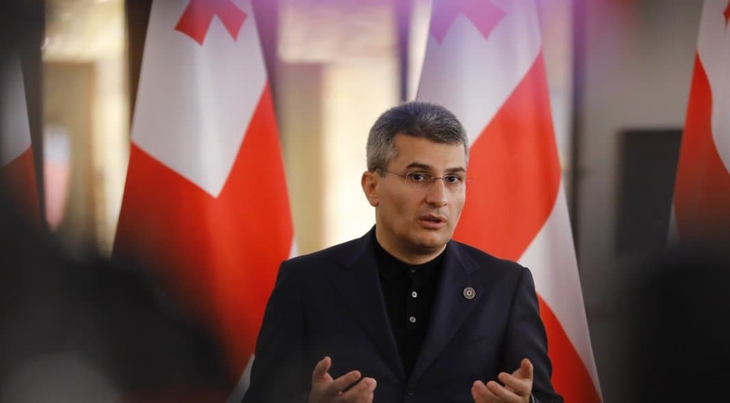 მამუკა მდინარაძე – სამწუხაროა, რომ სალომე ზურაბიშვილის განცხადებებზე გვიწევს ჩვენს მეგობრებთან, პარტნიორებთან ბოდიშები პრემიერ-მინისტრს და ჩვენ