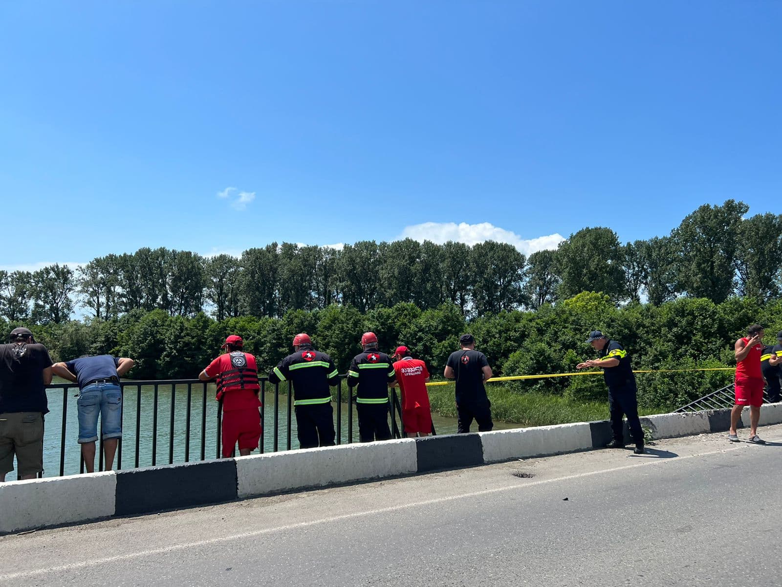 Frontnews image description