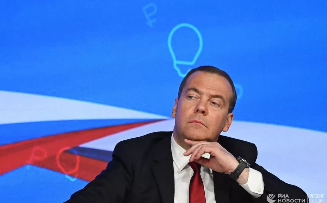 მედვედევი – რუსეთს უფლება აქვს, გამოიყენოს ბირთვული იარაღი საჭიროების შემთხვევაში