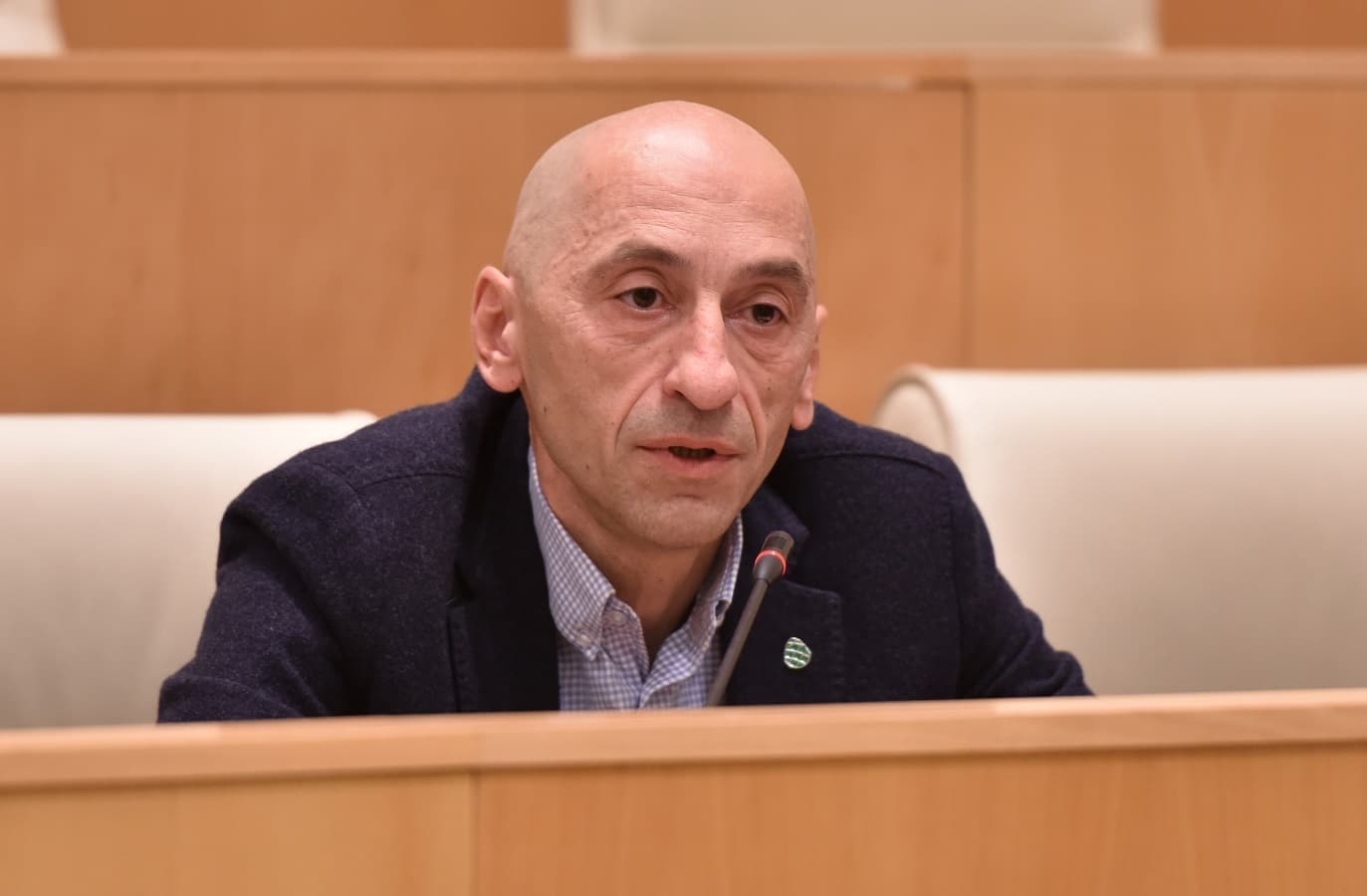 Frontnews image description