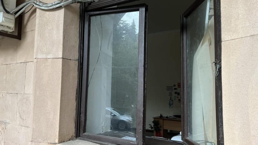 Frontnews image description