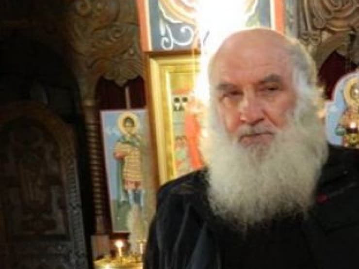 Cleric temporarily suspended for blessing pro-Russian party office, pro-Kremlin views