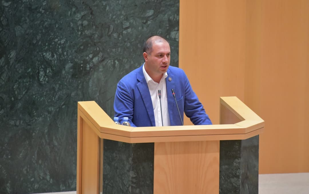 “საარჩევნო კოდექსში ცვლილება“ პარლამენტმა პირველი მოსმენით მიიღო