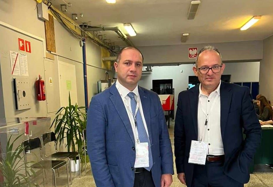 Frontnews image description