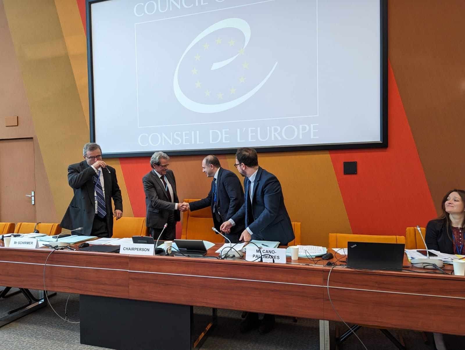 Frontnews image description