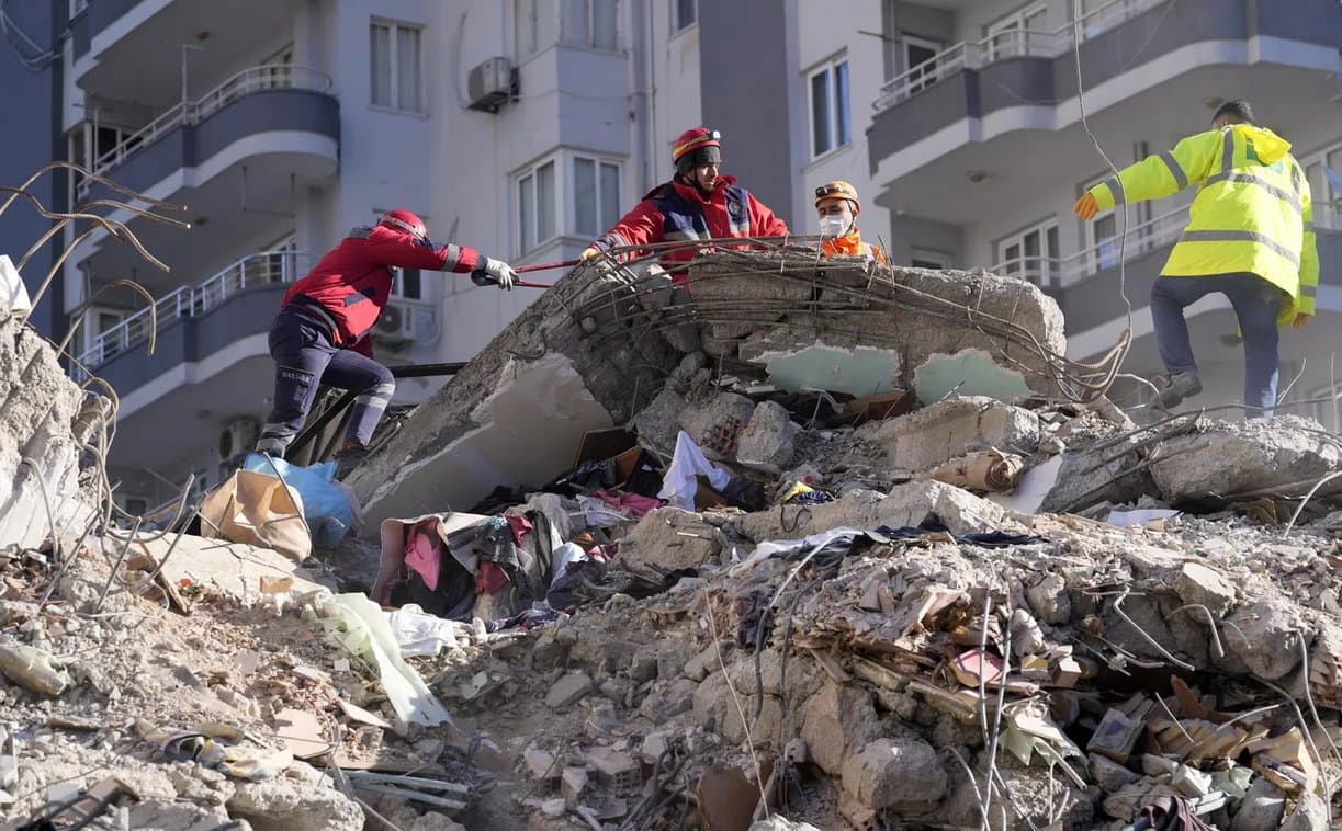 Frontnews image description