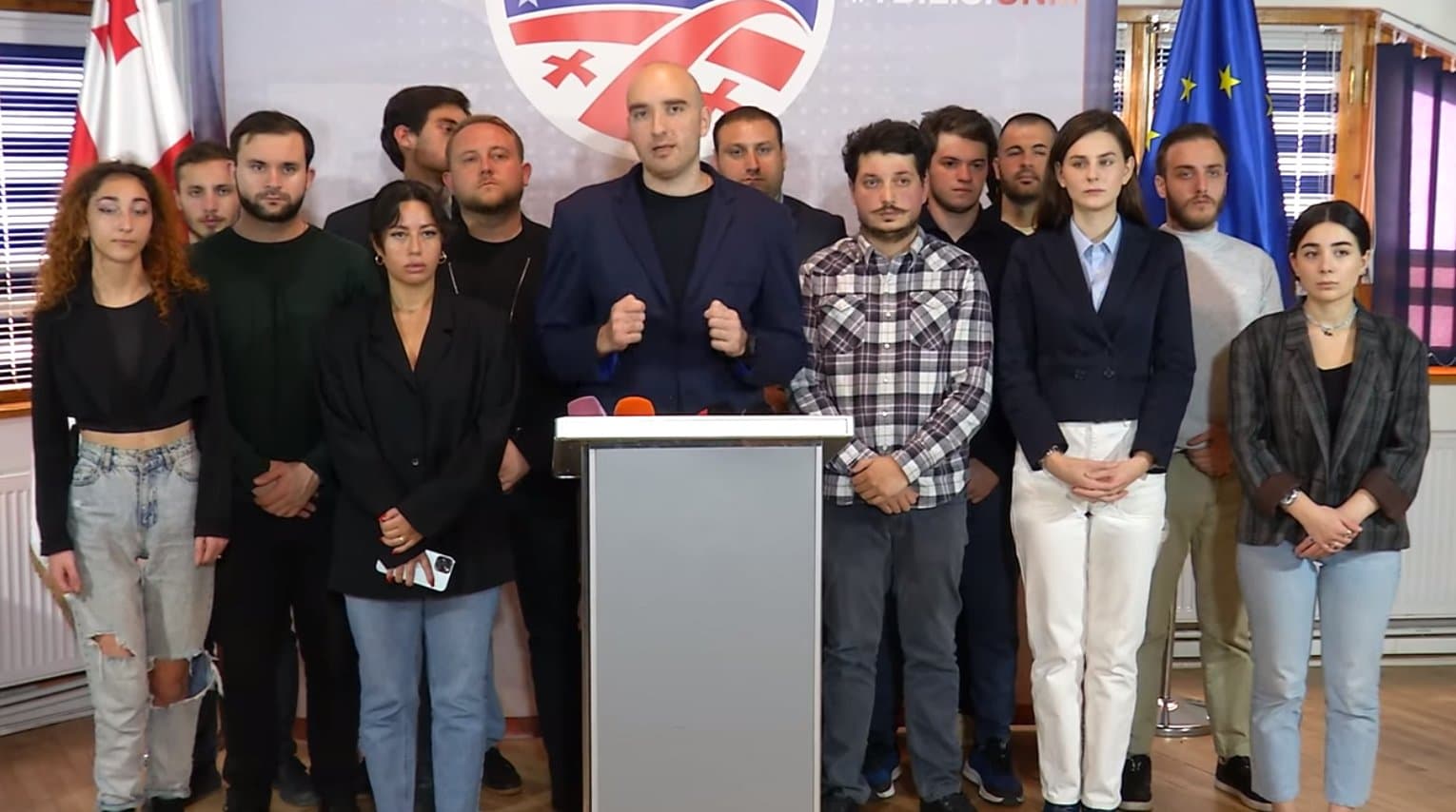 Frontnews image description