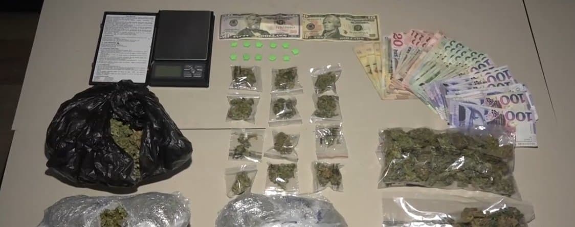 Frontnews image description