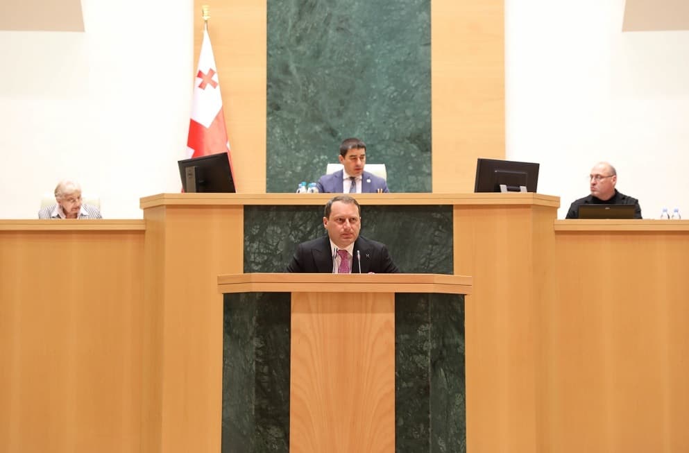 პარლამენტმა “ნორმატიული აქტების შესახებ“ კანონში ცვლილებები მესამე მოსმენით მიიღო