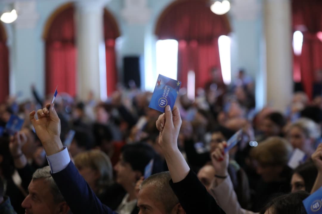 “ქართული ოცნების” კონფერენციებზე სამტრედიის, ხონის და წყალტუბოს ადგილობრივი ორგანიზაციების თავმჯდომარეები და ბიუროს წევრები აირჩიეს