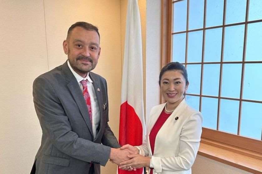 Frontnews image description