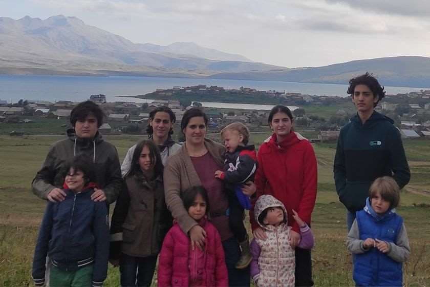 თბილისში ქალმა მე-7 საკეისრო კვეთით მე-11 შვილი გააჩინა