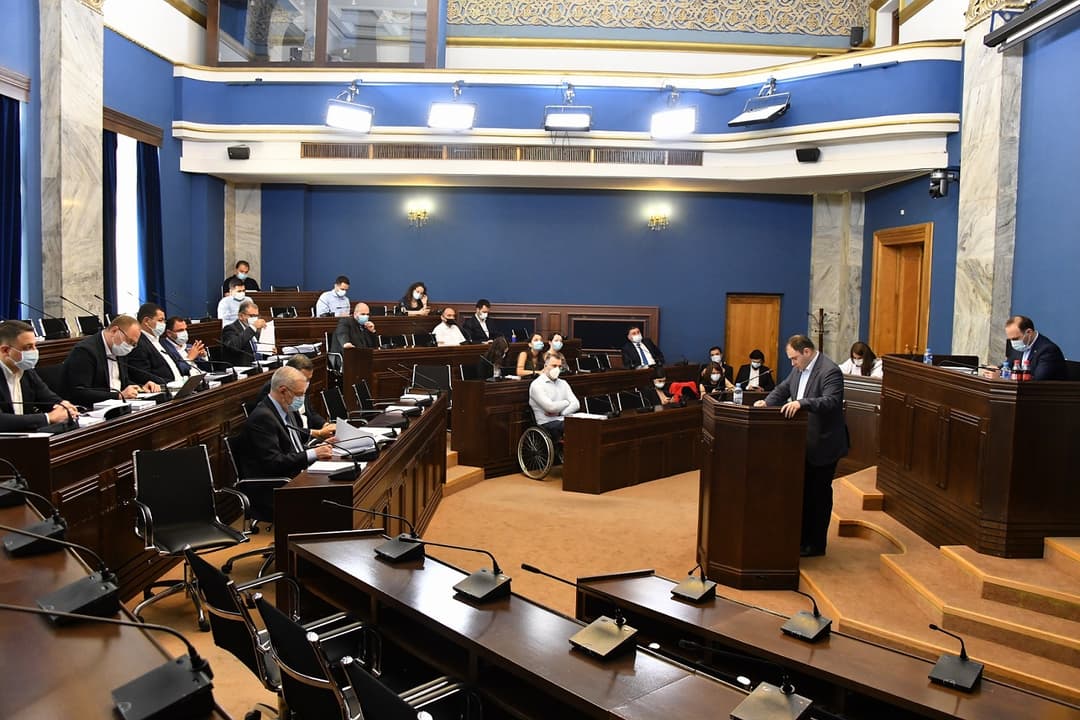 ბრალდებულის და მსჯავრდებულის მიერ სატელეფონო საუბრის უფლებით სარგებლობასთან დაკავშირებული საკითხები ახლებურად მოწესრიგდება