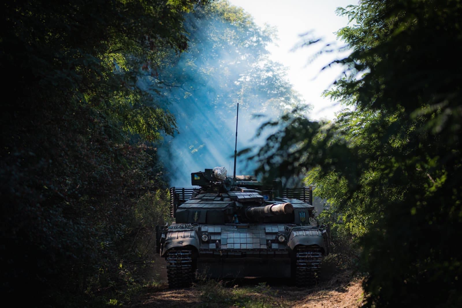 Frontnews image description