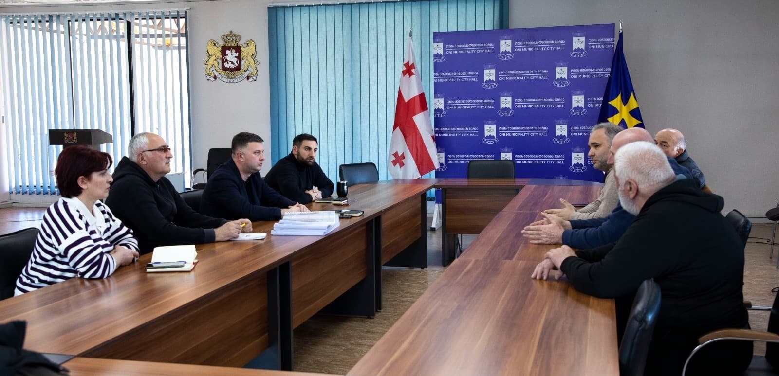 Frontnews image description