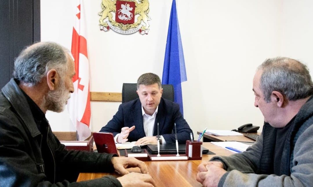 ონის მუნიციპალიტეტის მერი მოქალაქეებთან შეხვედრებს აგრძელებს