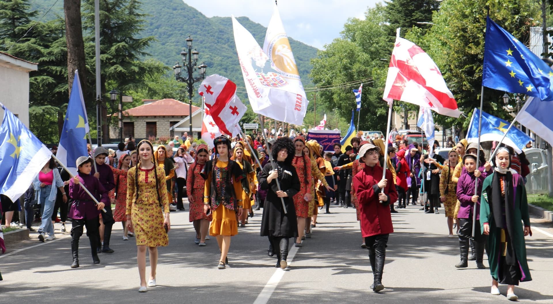 Frontnews image description