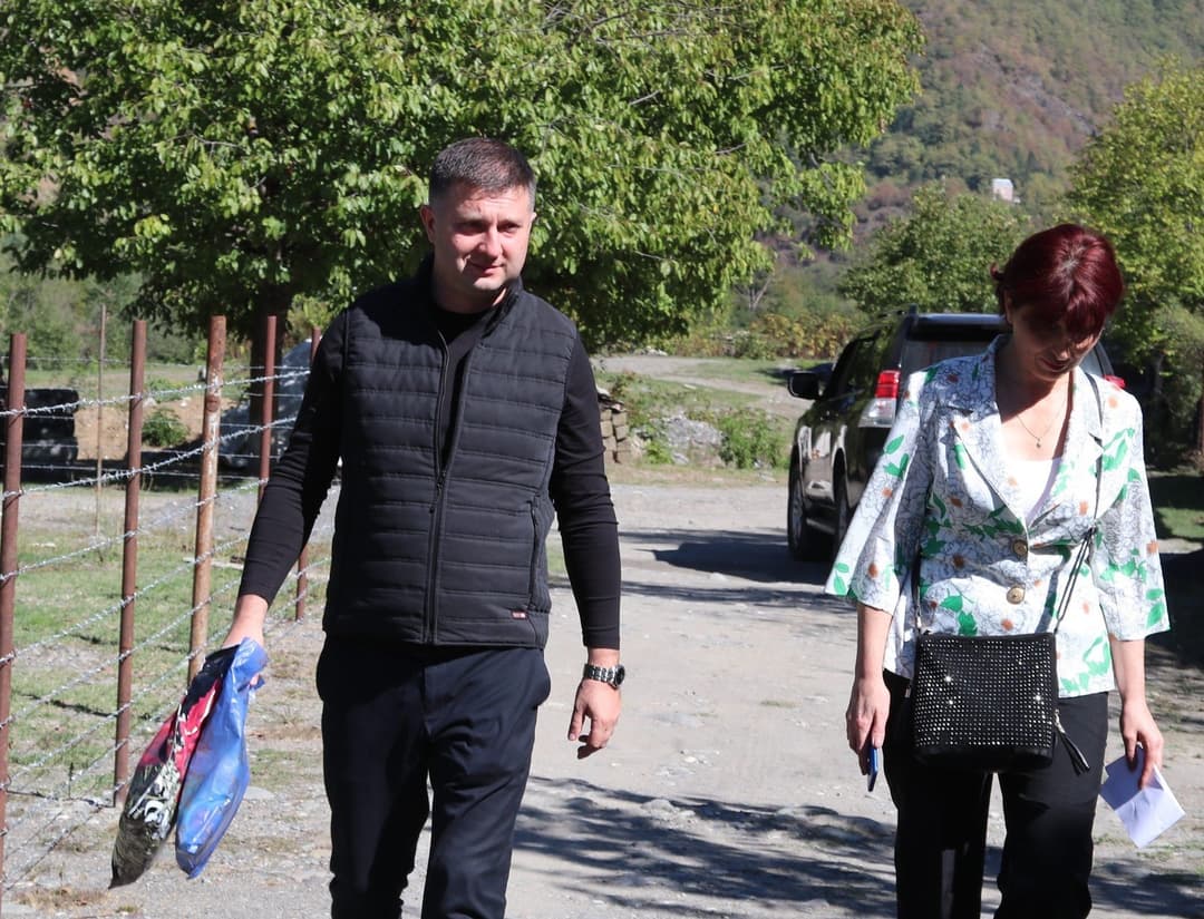 ათენში მოქმედმა ქართული დიასპორის საზოგადოებრივმა ცენტრმა ონის მუნიციპალიტეტში მორიგი საქველმოქმედო აქცია განახორციელა