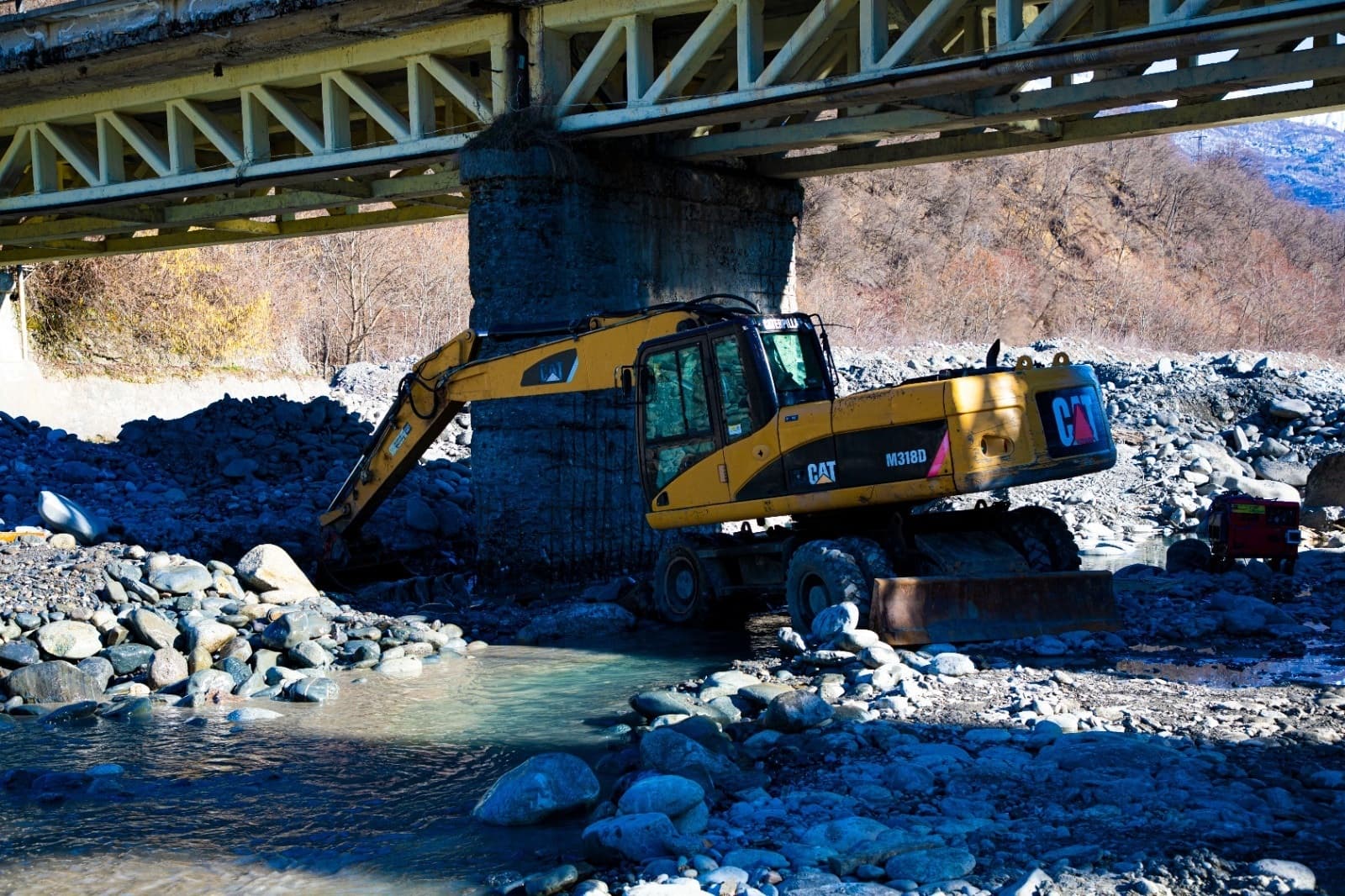 Frontnews image description