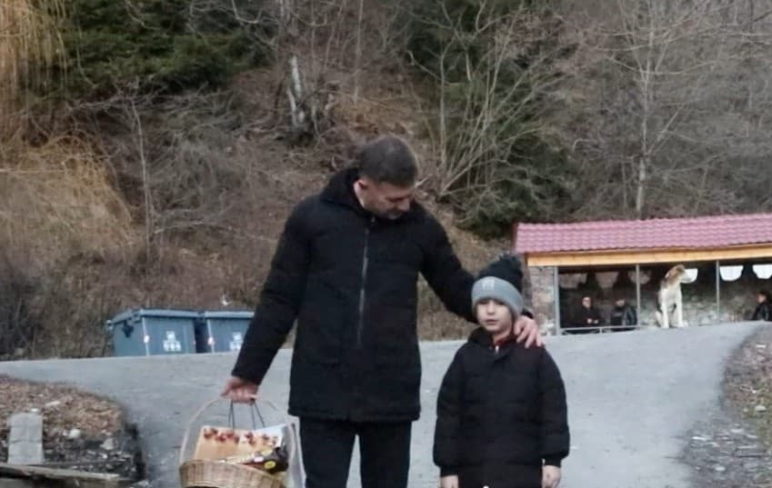 Frontnews image description