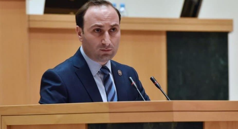 ანრი ოხანაშვილი – თვალსაჩინოა “ლელოსა” და “ნაციონალური მოძრაობის” ლიდერებს შორის მსგავსება სამართლებრივ და პოლიტიკურ თაღლითობაში