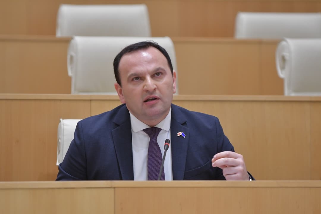 პაატა მანჯგალაძე – რა სამართლებრივი და პოლიტიკური არგუმენტი გჭირდებათ იმაზე მეტი, რომ მეგობარი არ დაგრჩათ საერთაშორისო ასპარეზზე?!