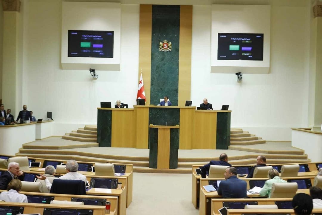 პარლამენტმა “საარჩევნო კოდექსში“ ცვლილებების შეტანის შესახებ საქართველოს ორგანულ კანონზე პრეზიდენტის მოტივირებულ შენიშვნებს მხარი არ დაუჭირა