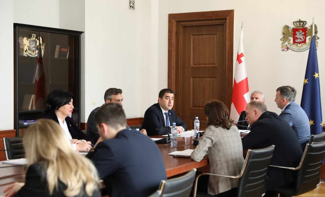 შალვა პაპუაშვილი – ფაქტობრივად, 15 წელია, პარლამენტის წევრის ანაზღაურება არ შეცვლილა