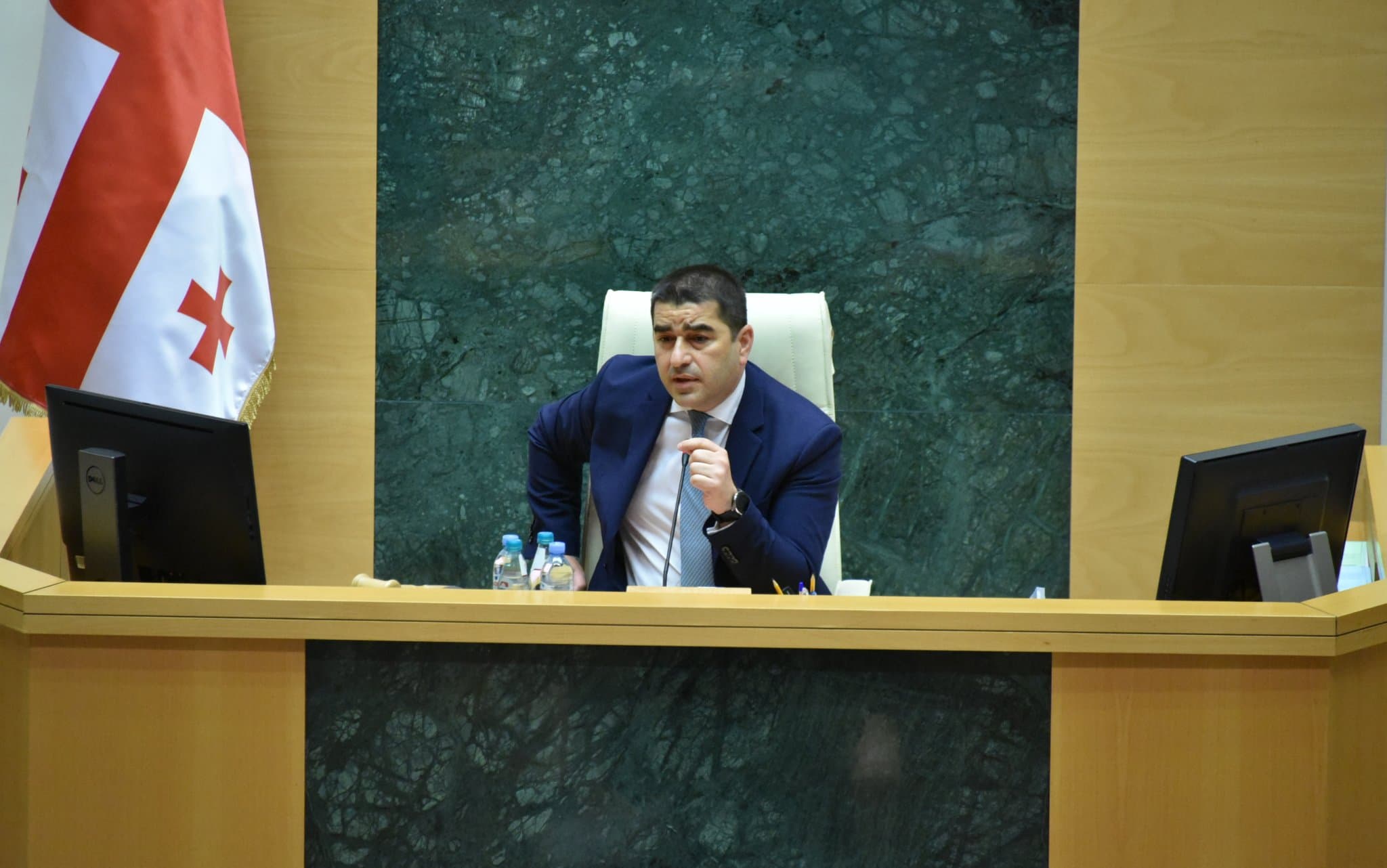 Frontnews image description