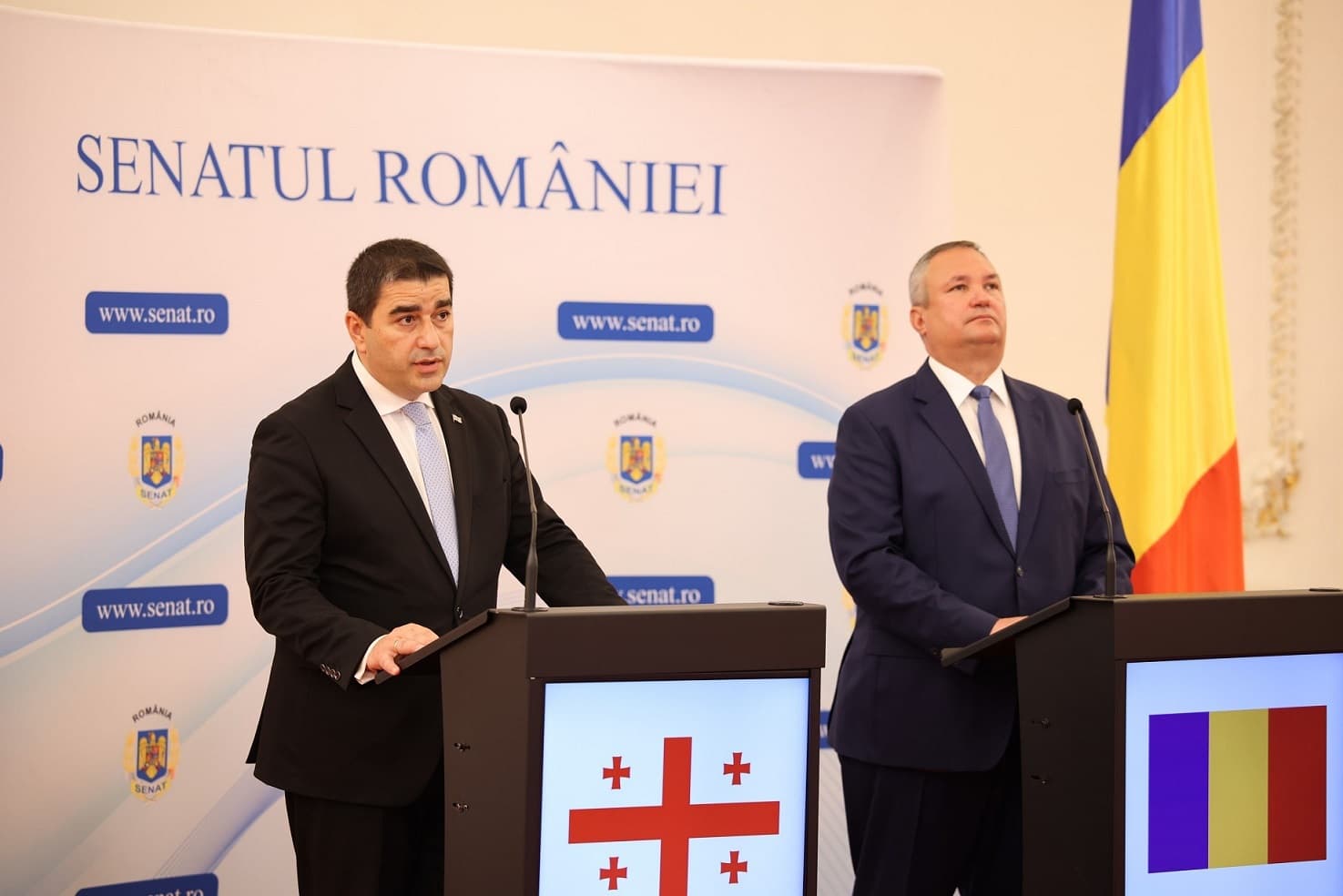 Frontnews image description