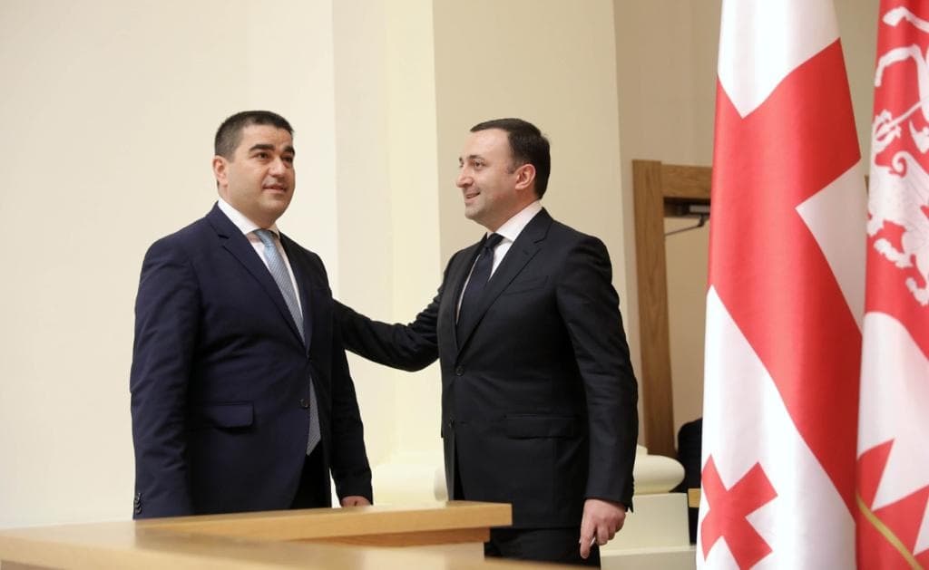 Frontnews image description