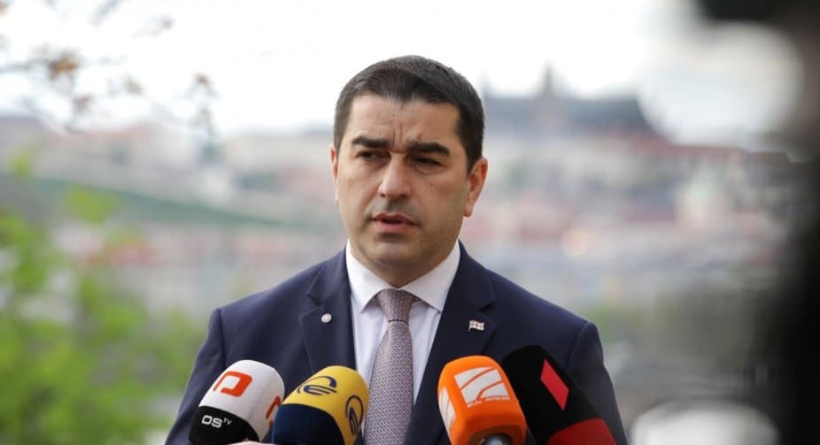 Kyiv should extradite wanted former officials to “win hearts” of Georgians – parliament speaker