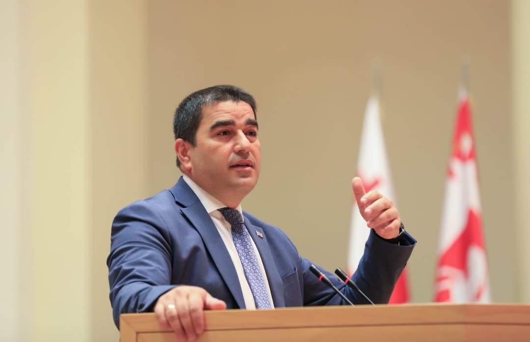 შალვა პაპუაშვილი – ყველას მოგიწოდებთ, დაფიქრდეთ, რა დგას სასწორზე, რა გიღირთ და არ გიღირთ პოლიტიკურად, ადამიანურად და ამის საფუძველზე მივიღოთ გადაწყვეტილება