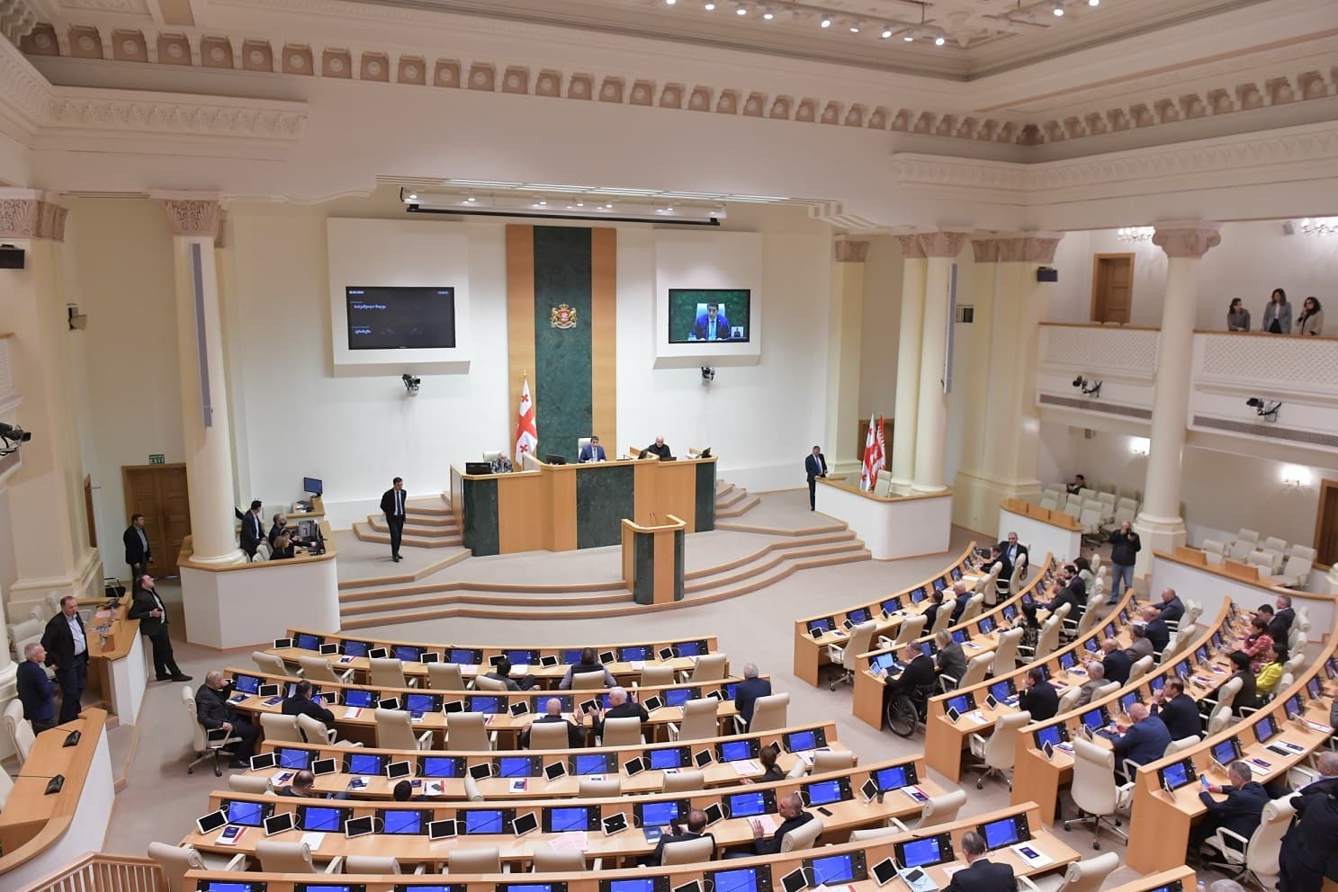 Frontnews image description