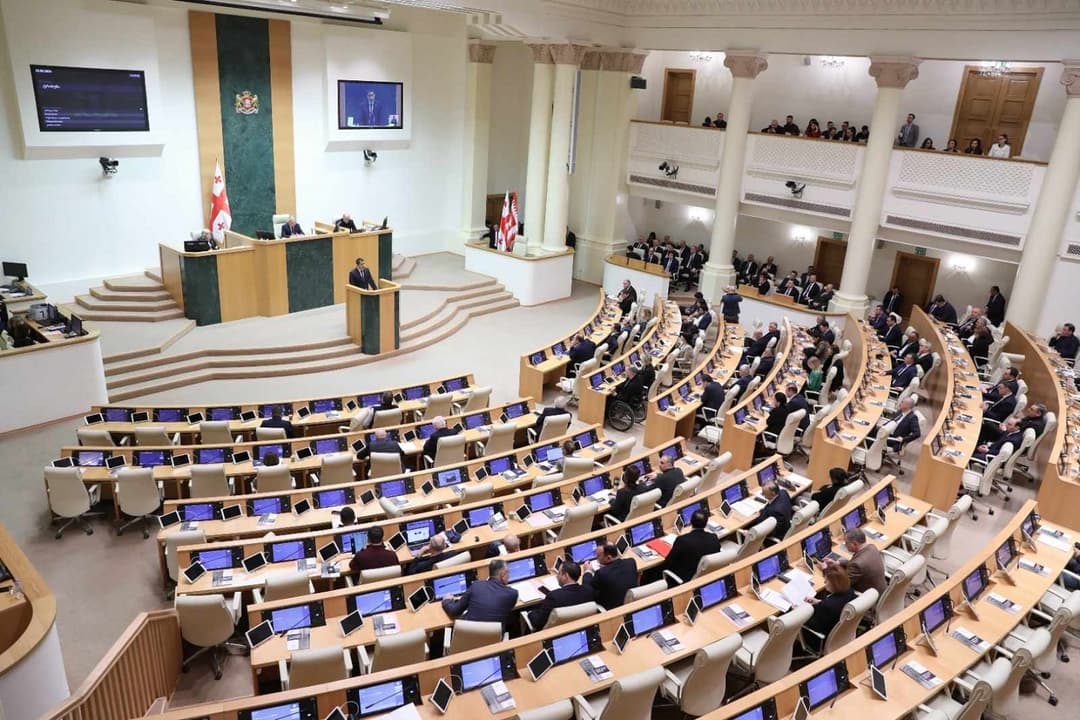 შალვა პაპუაშვილი – ეს არის მაგალითი, რასაც პრეზიდენტი უნდა აძლევდეს ქვეყანას, მომავალ თაობას? ეს არის ის, რაც მას ევროპად მიაჩნია?