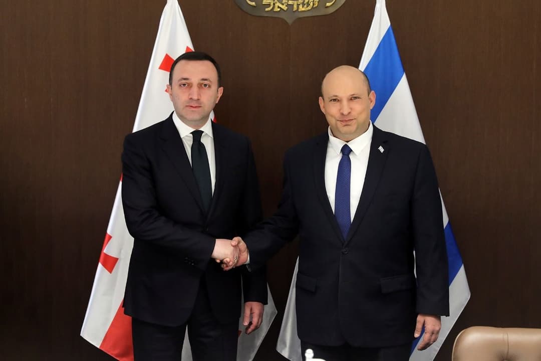 ირაკლი ღარიბაშვილი ისრაელის სახელმწიფოს პრემიერ-მინისტრ ნაფტალი ბენეტს შეხვდა