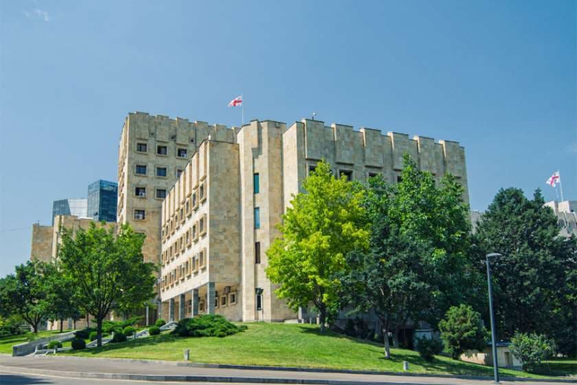 სექსუალური ხასიათის ქმედების ჩადენის ფაქტზე ბრალდებულს 15 წლით პატიმრობა აღკვეთა მიესაჯა