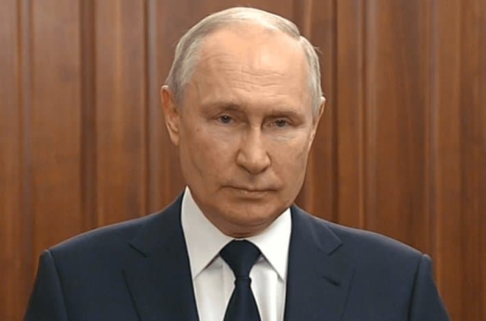 პუტინი – გაქვთ შესაძლებლობა გააგრძელოთ რუსეთის მსახურება, არჩევანი თქვენზეა