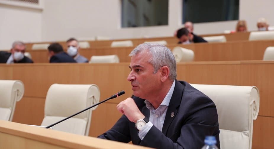 ირაკლი ქადაგიშვილი – მაგათ ხომ კომპლექსები აქვთ 7 ნოემბრის და სულ უნდათ, სხვამაც გაიმეოროს ისეთი, რომ თავიანთი თავი გაამართლონ