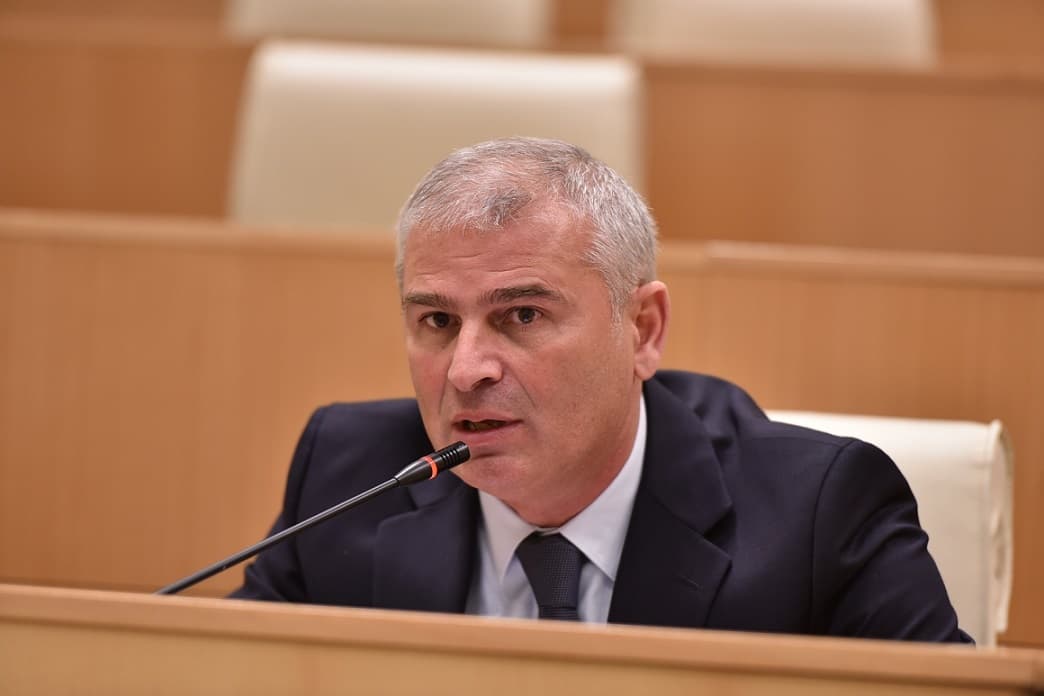 ირაკლი ქადაგიშვილი – თურმე ევროკავშირში ლობირება უნდა გავუწიოთ იმას, რომ სამების ტაძრის აშენებაში ვინც მონაწილეობდა, იმ ადამიანს უნდა დავუწესოთ სანქციები