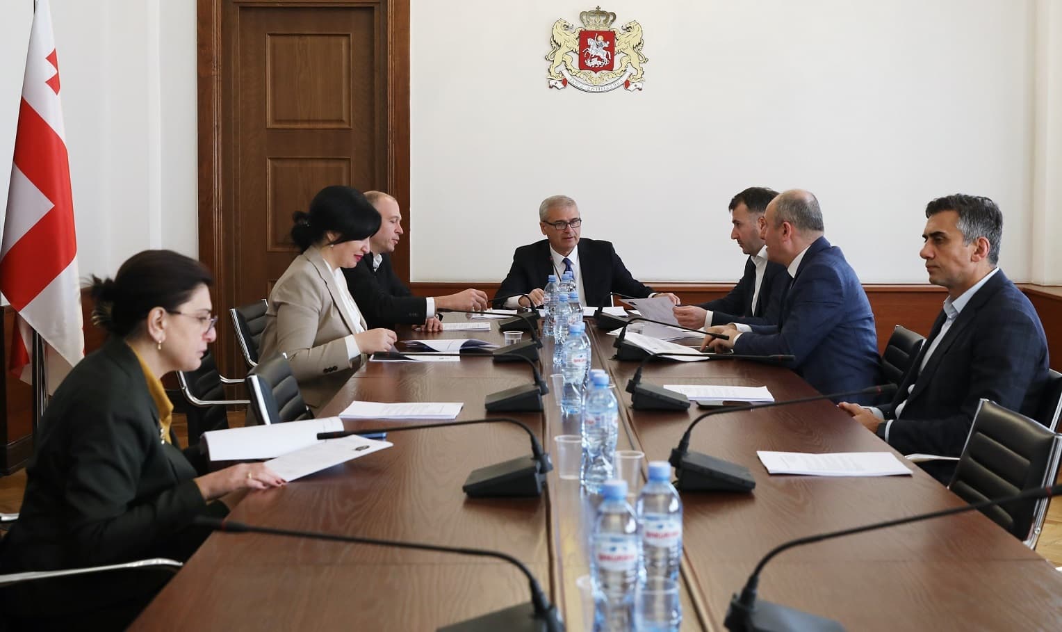 Frontnews image description